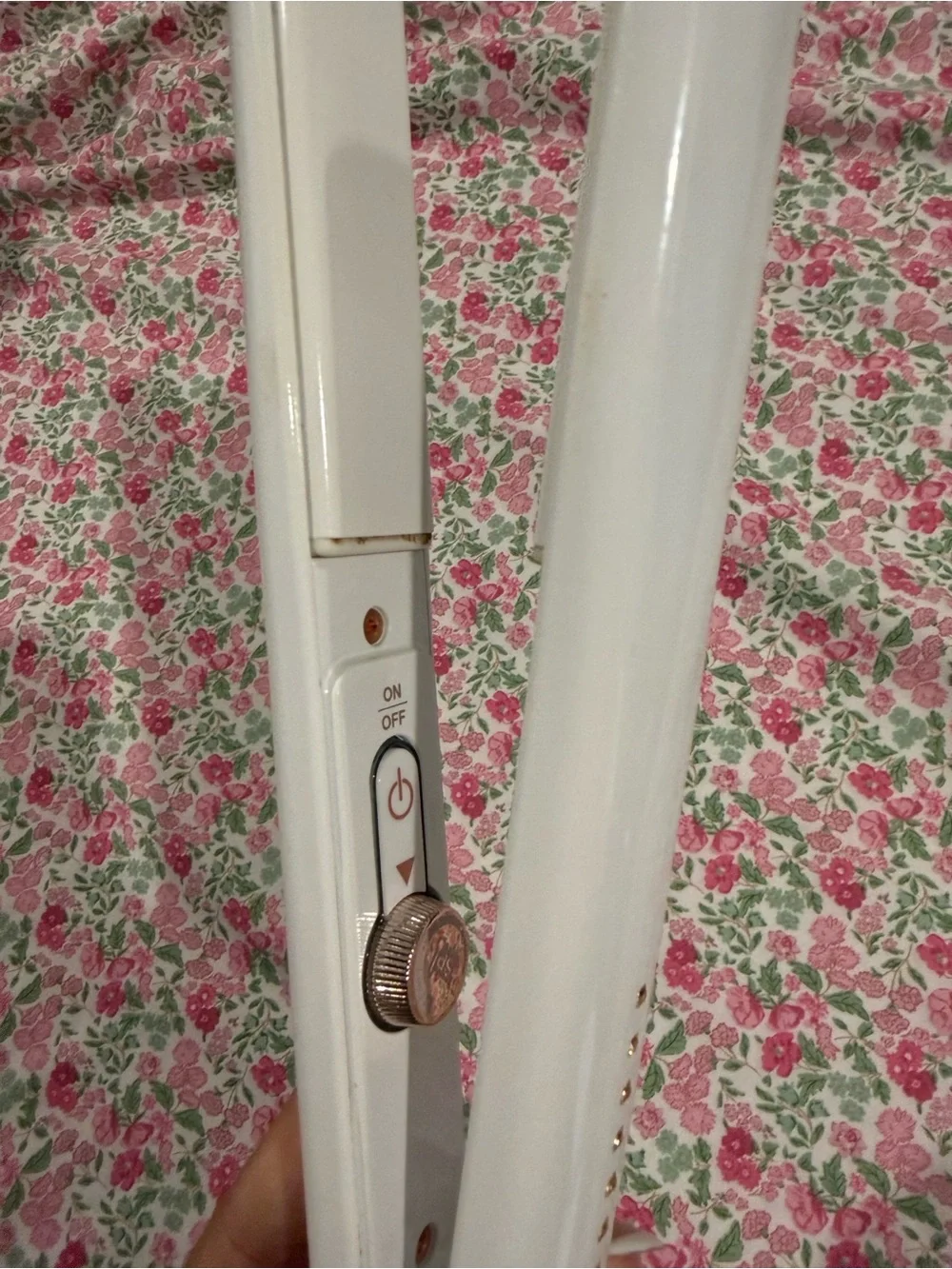 T3 White Hair Straightener / Flat Iron